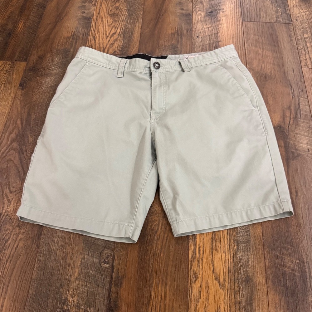 Volcom Frickin Modern Fit Chino Shorts Sage Green Mens 36 Skater Surf Casual